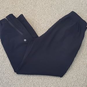 Lululemon Adapted State cropped joggers
